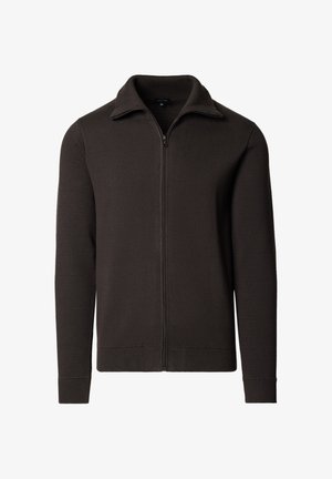 Ciemnobrązowy kardigan na długi rękaw zapinany na zamek, z kołnierzem typu stójka oraz ściągaczami na mankietach i dole, prezentowany na białym tle.