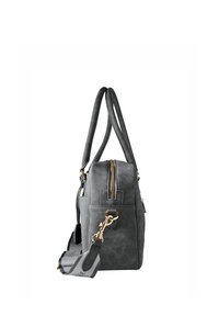 Šedá kožená kabelka z boku s dvojitými uchy, zlatým zipem a odnímatelným pruhovaným ramenním popruhem se zlatou sponou.