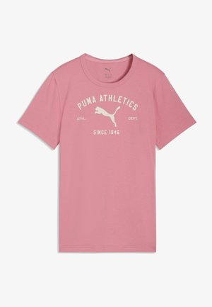 T-shirt rose à manches courtes Puma Athletics avec logo blanc, texte "Puma Athletics ATHL. DEPT. Depuis 1948," et un graphisme de puma sautant sur le devant.