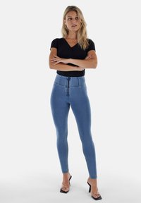 Freddy WR UP VITA ALTA - Pantalones - denim chiaro