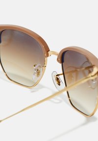 Ray-Ban NEW CLUBMASTER UNISEX - Solbriller - beige/gold-coloured