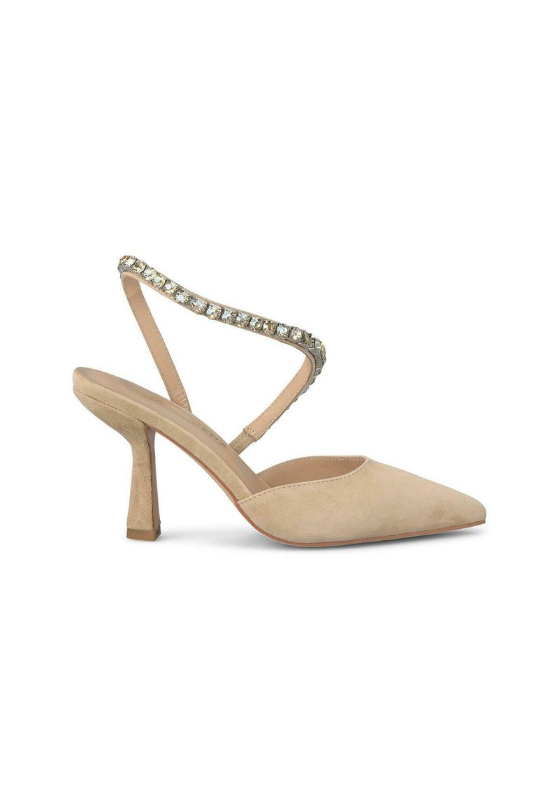 Scarpe slingback nude in suede con tacco alto, punta affusolata e cinturino decorato con strass trasparenti, dotate di un solido tacco a blocco.