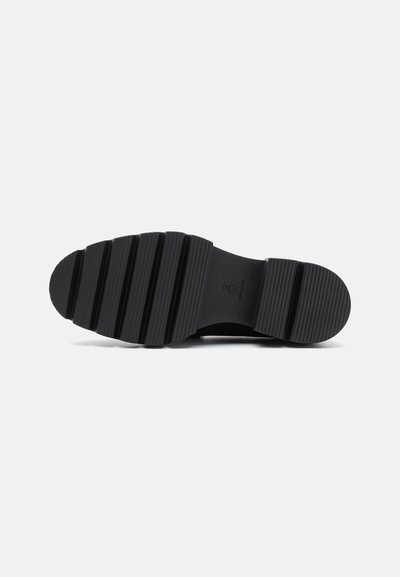 Stuart Weitzman NOLITA TASSEL LOAFER - Plateaupumps - black