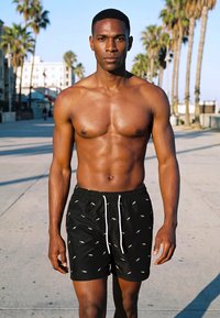 Urban Classics EMBROIDERY - Plavecké šortky - black