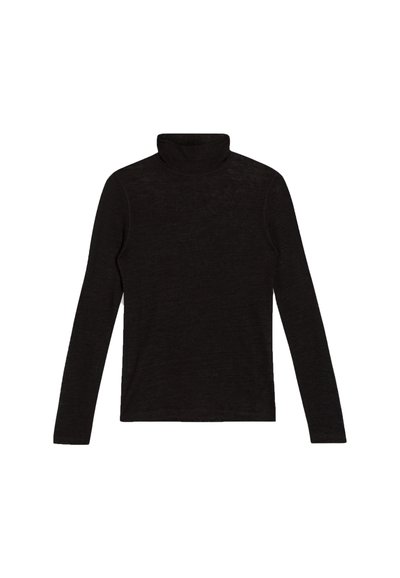 Pull en col roulé noir en tissu léger. Manches longues, coupe ajustée et texture côtelée au col. Pas de motifs ni de décorations.