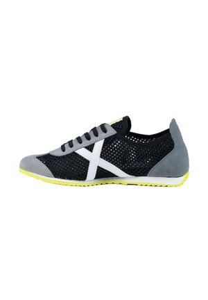 MUNICH, Zapatillas - black