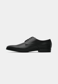Unselected, black one
