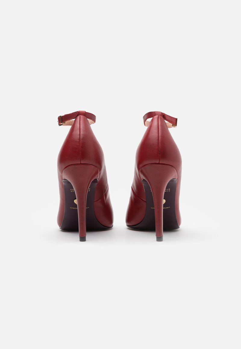 Tamaris Heart Sole High Heels Ruby Red Zalando Co Uk