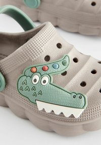 Next STANDARD - Sandales de randonnée - grey crocodile