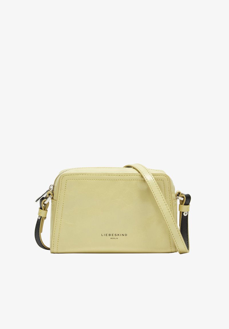 Borsa a tracolla in pelle gialla con forma rettangolare. Presenta una chiusura con zip, una tracolla regolabile e il nome del marchio impresso sulla parte anteriore.