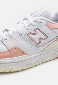 New Balance 550 - Športni copati - rosa/white