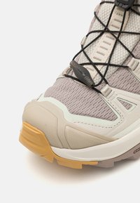 Salomon X ULTRA 360 EDGE GTX - Matkajalatsid - etherea/rainy day/canary green