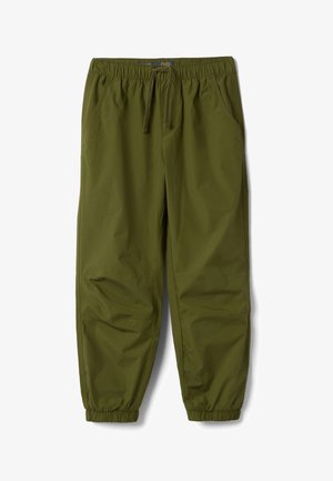Pantalones casuales verde oliva con cintura elástica, cordón ajustable, bolsillos laterales y puños elásticos en los tobillos.