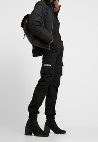 Vero Moda Vinterjacka - black