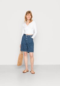 LASCANA Camisola de manga comprida - weiß