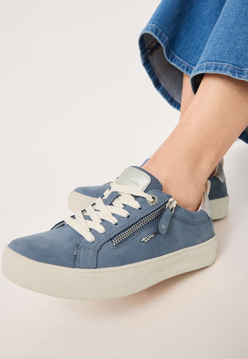 Tamaris BEQUEME SNEAKER MIT T-FLOW EFFECT - Sneakers - denim nubuc