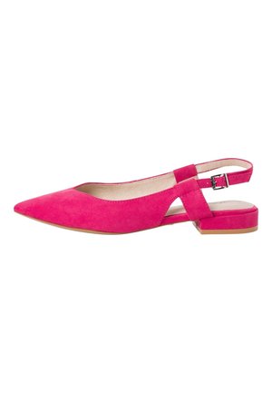 Helles pinkfarbenes Wildleder-Slingback-Flachschuh mit spitz zulaufender Kappe, niedrigem Blockabsatz und verstellbarem Schnallenriemen vor weißem Hintergrund.