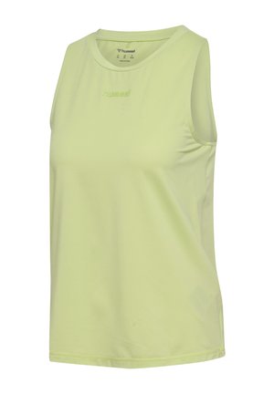 Bez rękawów, lekki żółty sportowy top na ramiączkach z okrągłym dekoltem i małym wypukłym logo marki umieszczonym na środku w pobliżu kołnierza.