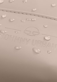 Thumbnail Image 6