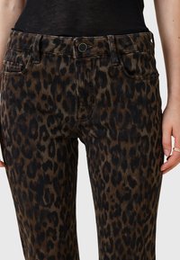 AllSaints HALDAN  - Jeans Bootcut - leppo brown