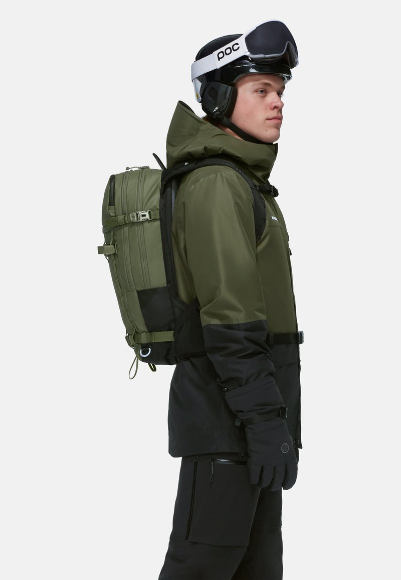 Mammut NIRVANA - Zaino da trekking - marsh black