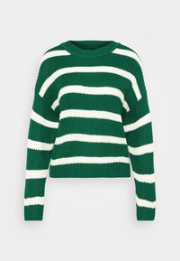 Maglione verde lavorato a maglia con strisce bianche orizzontali, scollo rotondo e maniche lunghe. Design cropped con un tessuto strutturato.