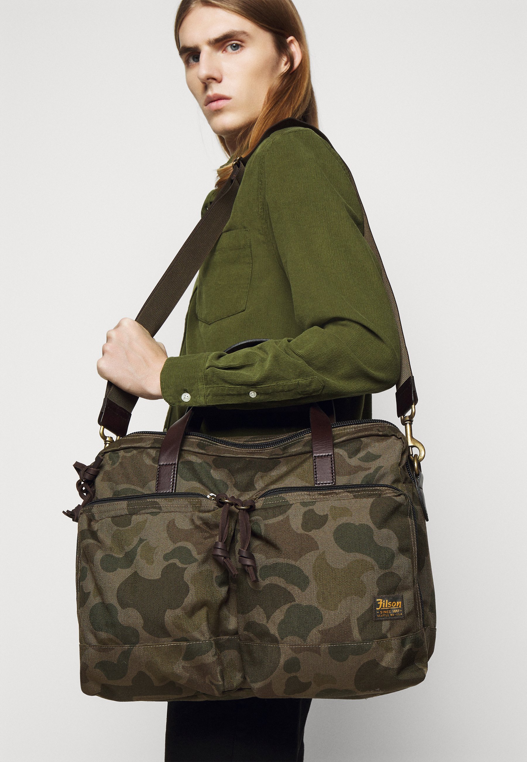 dryden briefcase filson
