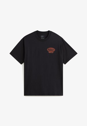 Maglietta nera in cotone a maniche corte, con un logo arancione Vans e un design testuale sul davanti. Vestibilità classica e scollatura semplice.