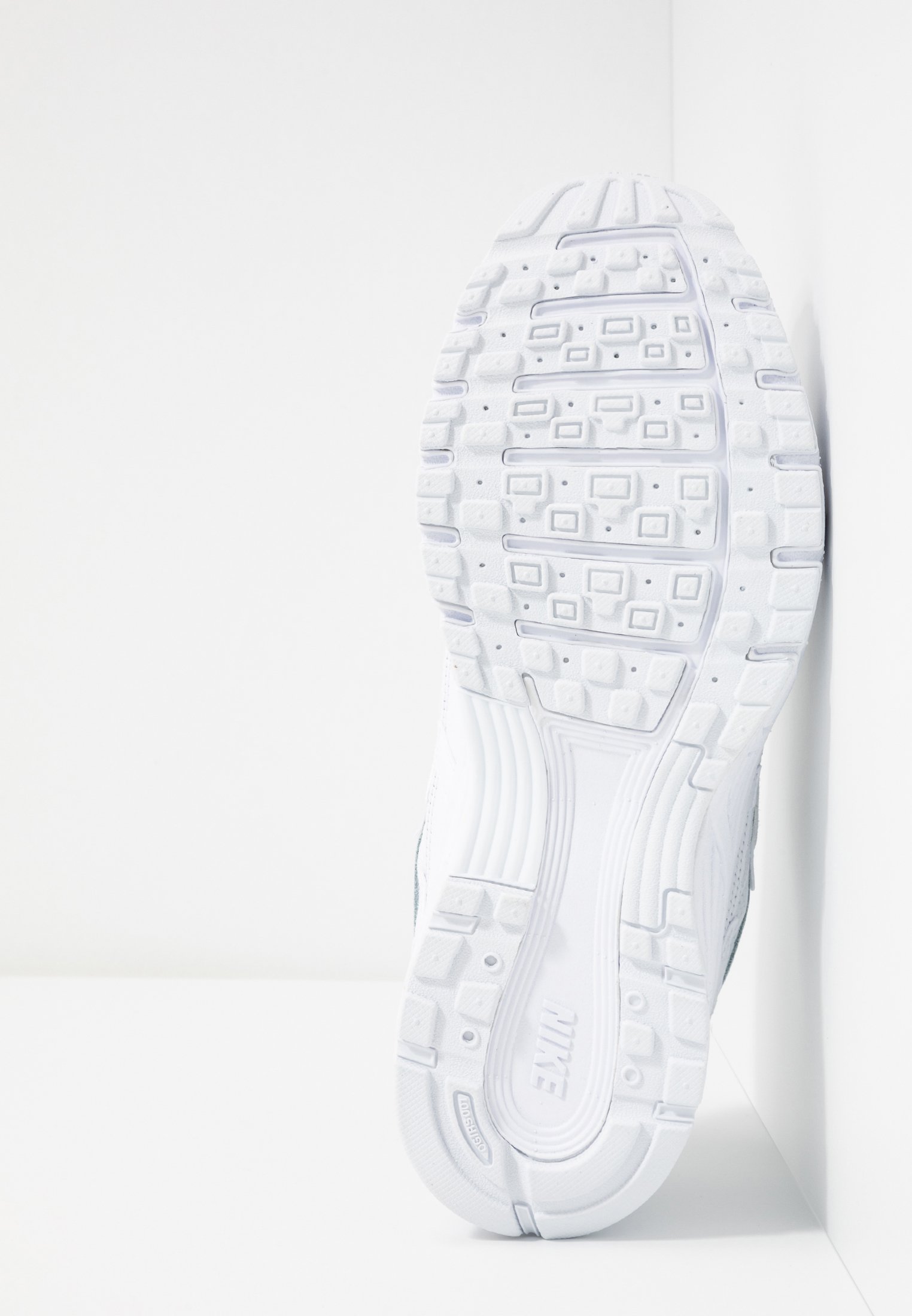 Nike Sportswear P 6000 Joggesko whiteplatinum tinthvit Nike Sportswear P 6000 Joggesko whiteplatinum tinthvit