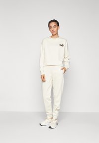 Puma CLASS ACT CREW  - Felpa - alpine snow
