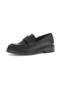 Zwarte leren loafers met een ronde neus, detail van een voorband en een lage, rechthoekige hak. Gladde textuur met minimale stiksels.