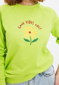 Trendyol Sudadera - green