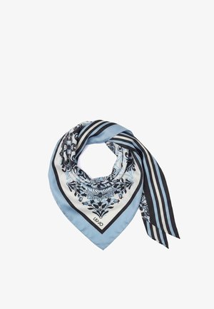 Vierkante zijden sjaal met blauw, zwart en wit bloem- en strepenpatronen, gevouwen in een driehoekige vorm.