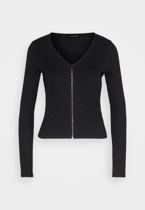 Long sleeved top - black