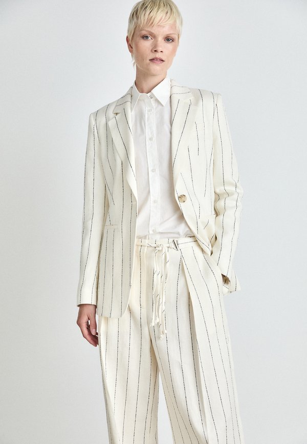 Blazer - open miscellaneous