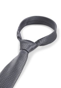 Cravate en tissu avec un motif texturé dans des tons de gris foncé et des accents gris clair. Forme classique avec une finition lisse et une largeur standard.
