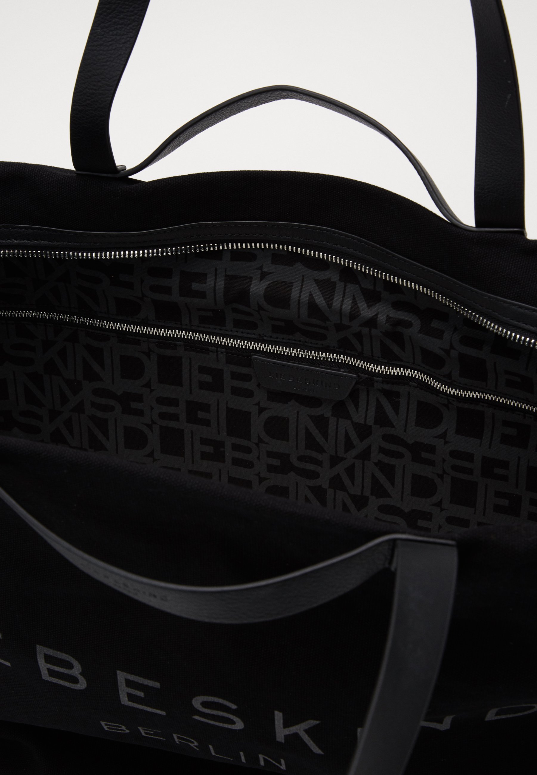 liebeskind weekender