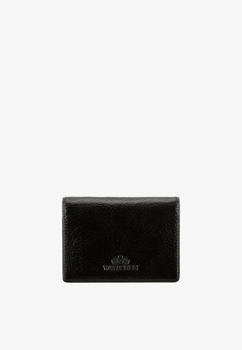 Portefeuille en cuir noir texturé avec logo de marque embossé centré sur le devant, forme rectangulaire avec bords cousus.