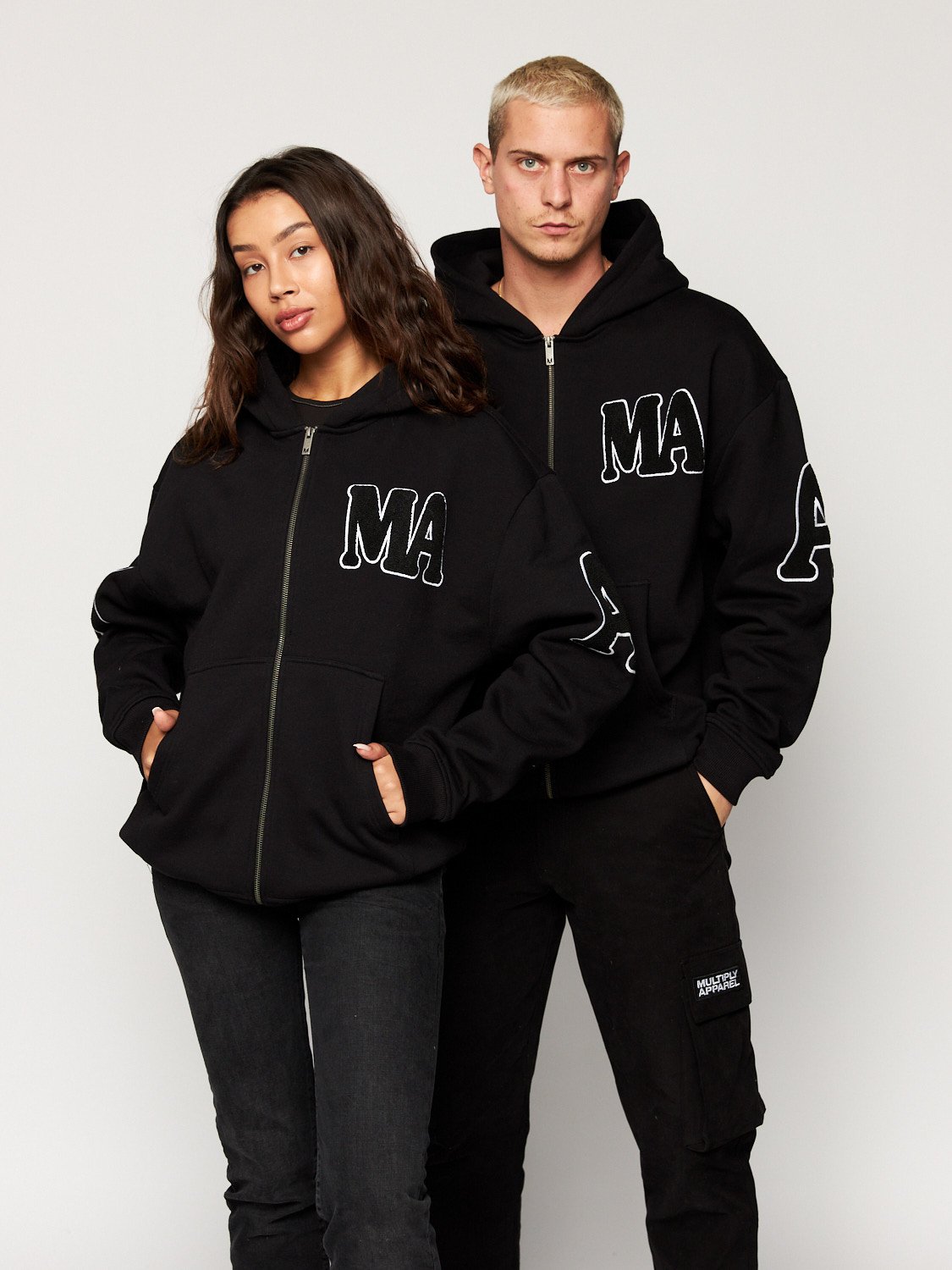Multiply Apparel MA EMBROIDERY - Sweater met rits - black/zwart - Zalando.nl