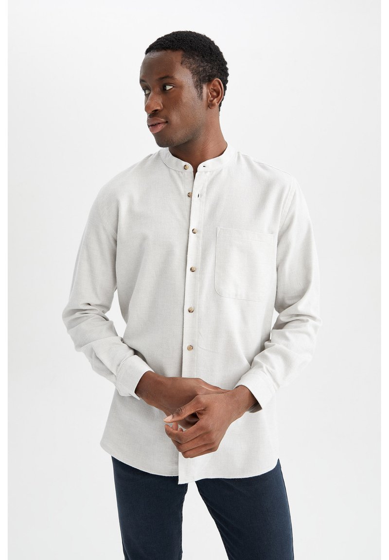 Herren Freizeithemden | DeFacto NEW REGULAR FIT Hemd grey/hellgrau - SQ23234 Herren Freizeithemden | DeFacto NEW REGULAR FIT Hemd grey/hellgrau - SQ23234