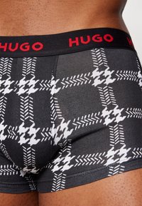 HUGO 3 PACK - Trumpikės - open miscellaneous