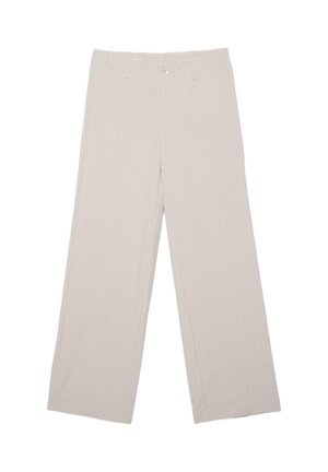 Beige Damenhose mit weitem Bein, dezenten Nadelstreifen, Knopfverschluss und Gürtelschlaufen, flach auf einem weißen Hintergrund liegend.
