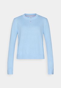 Maglione a maniche lunghe blu chiaro realizzato in morbido tessuto a maglia. Presenta un colletto e polsini a costine, con un piccolo logo vicino al colletto.
