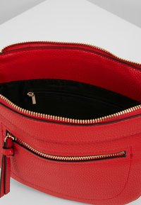 Dorothy Perkins Torba na ramię