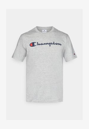 Helles graues Baumwoll-T-Shirt mit einem navyblauen "Champion"-Logo auf der Brust und einem kleinen Logo auf dem Ärmel. Klassisches Rundhalsdesign.