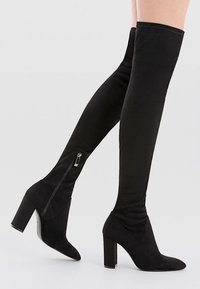 Stradivarius Botas mosqueteras - black