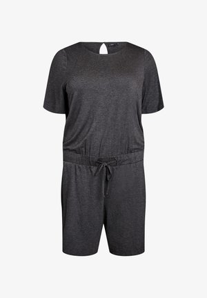 Crni kombinezon kratkih rukava od mekog, teksturiranog materijala s višom uvučenom strukom i otvorom u obliku ključa na leđima. Ležeran i udoban dizajn.