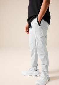 Next TAPERED LEG-REGULAR FIT - Kapsáče - grey