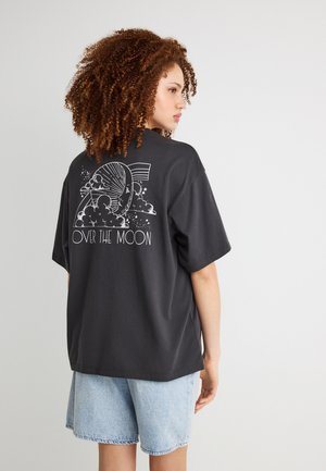 SHORT STACK TEE - Μπλουζάκι με στάμπα - pirate black