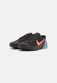 Nike Performance AIR ZOOM TR 1 - Scarpe da allenamento - black/hot punch/green frost